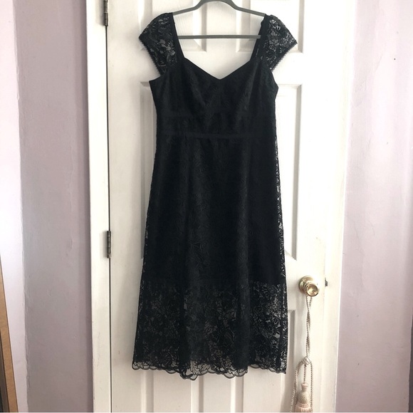 Nanette Lepore Black Lace Short Cap Sleeve Midi Dress 10 Made in NYC!! Nanette Lepore Black Lace Short Cap Sleeve Midi Dress 10 Made in NYC!!